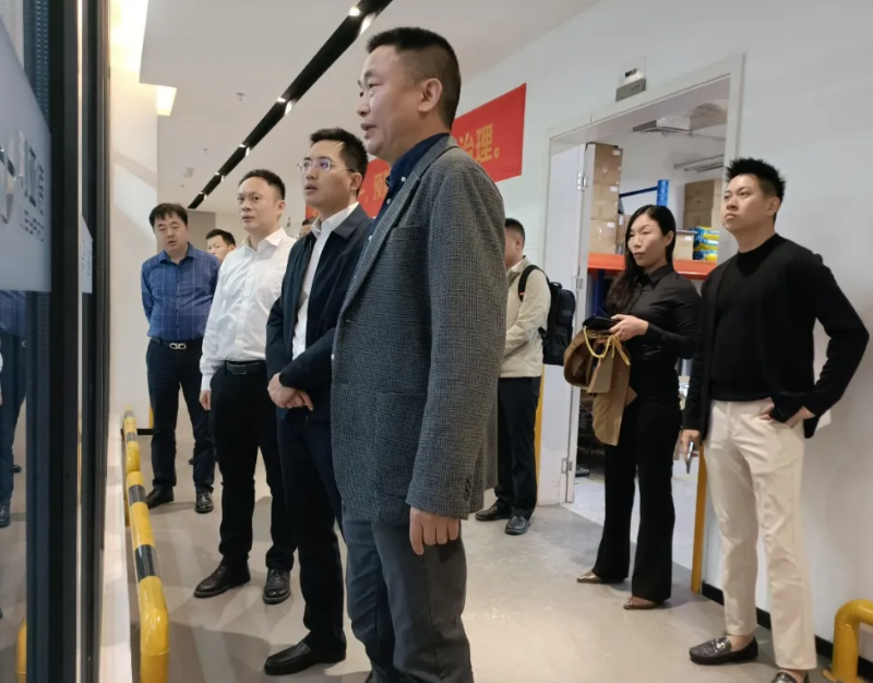 萍乡市经开区向导考察腾博汇游戏官网集团南方总部