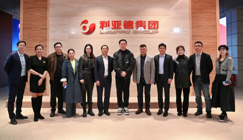 陆川导演到访腾博汇游戏官网，，，，，，解锁文化+科技融合新路径